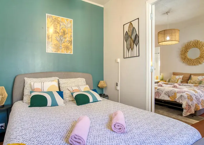 Cosy, Modern, Fully Equipped, Air Conditioning, Nice Historical, Old Town, 1Minute Walk From Beach - \