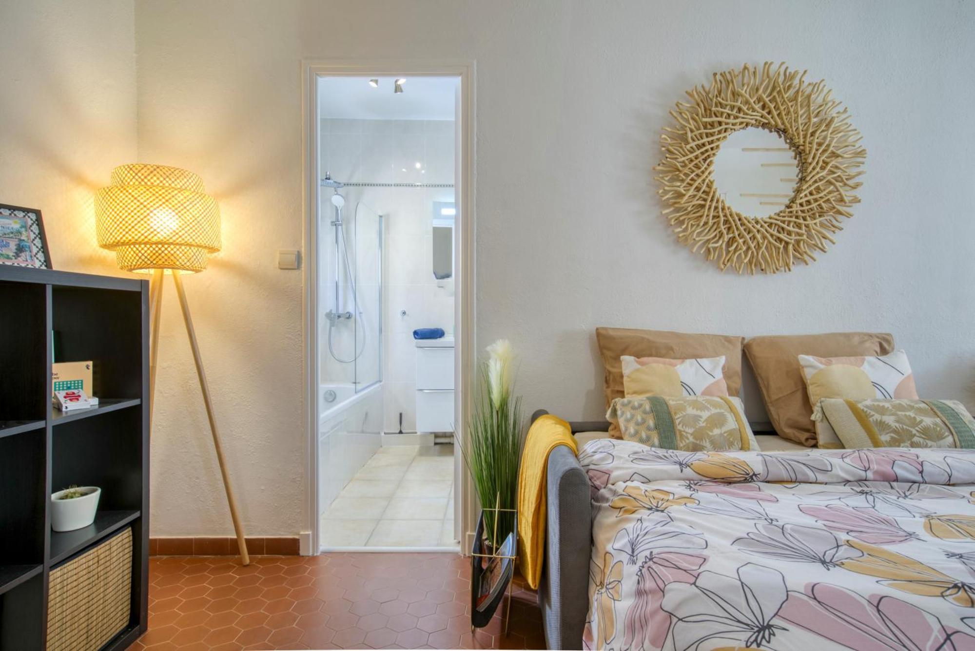 Appartamento Cosy, Modern, Fully Equipped, Air Conditioning, Historical, Old Town, 1minute Walk From - 